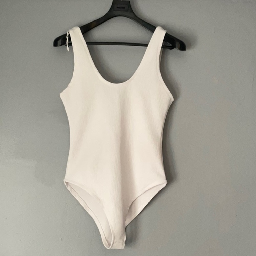 Woman’s Zara White Bodysuit